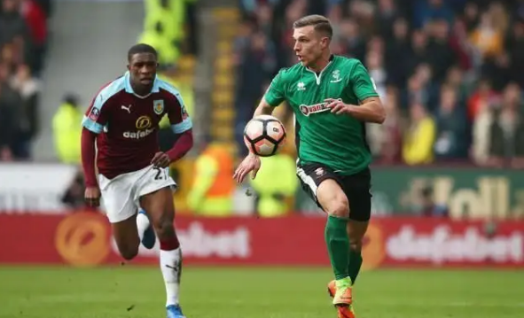 穆雷37+7遭遇里程悲，空砍全场最高分