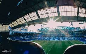 大谷翔平宣布将向日本全国 2 万所小学捐赠 6 万只手套，推广棒球运动